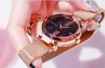 Starry Sky Women's Watch With Magnet Mesh And Diamond Quartz Watch - Image 6
