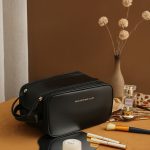 Three-layer Double Zipper U-shaped Design Cosmetic Bag Fashion High Capacity Make Up Bags Portable Pu Leather Storage Bag For Skin Care Products - Image 2